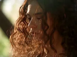 Alina West vende galletas paginas x en español
