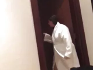 Secretaria sexy le desabotona los videos tres x en español pantalones