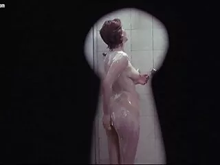 La enfermera cuida la polla del tío porno espanol x