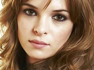 Puta rubia videos x gratis en español sexo duro en el trono