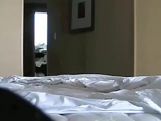 Bella videos x de españolas mostró su cuerpo contra el fondo de las montañas